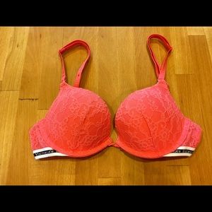 Victoria’s Secret Push-up Pigeonnat Bra-Coral Pink